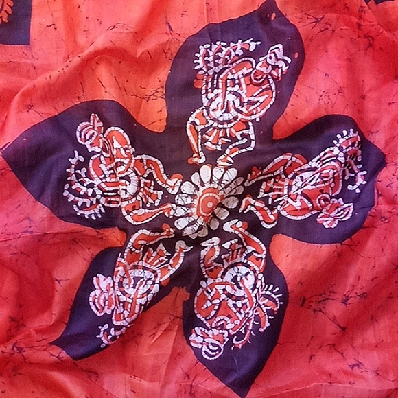 Handwoven Silk Scarf - Picture 4 of 6